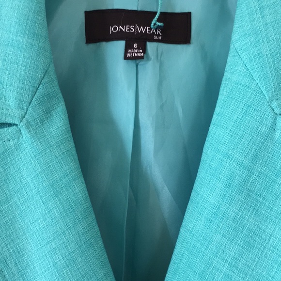 Jones Wear Jackets & Coats Jones Wear Mint Fully Lined Blazer Size